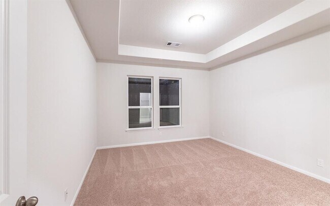 Foto del edificio - 6506 Cones Ln