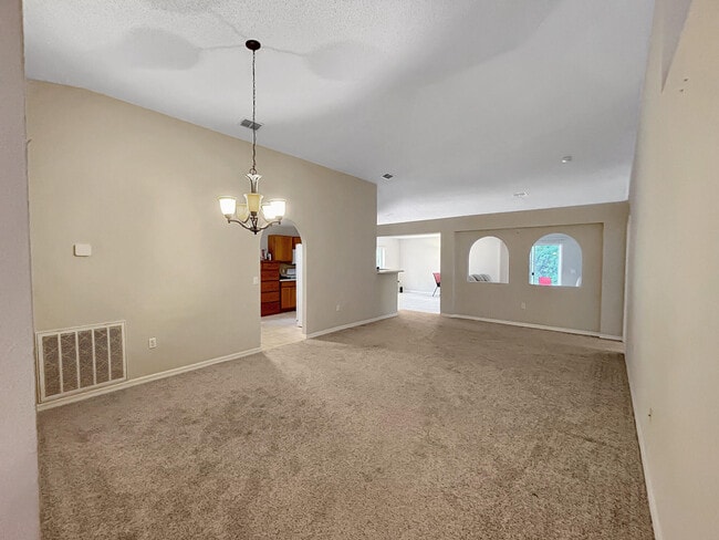 Building Photo - 1736 La Maderia Dr