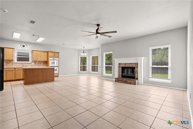 Foto del edificio - 5806 Chuckwagon Cir