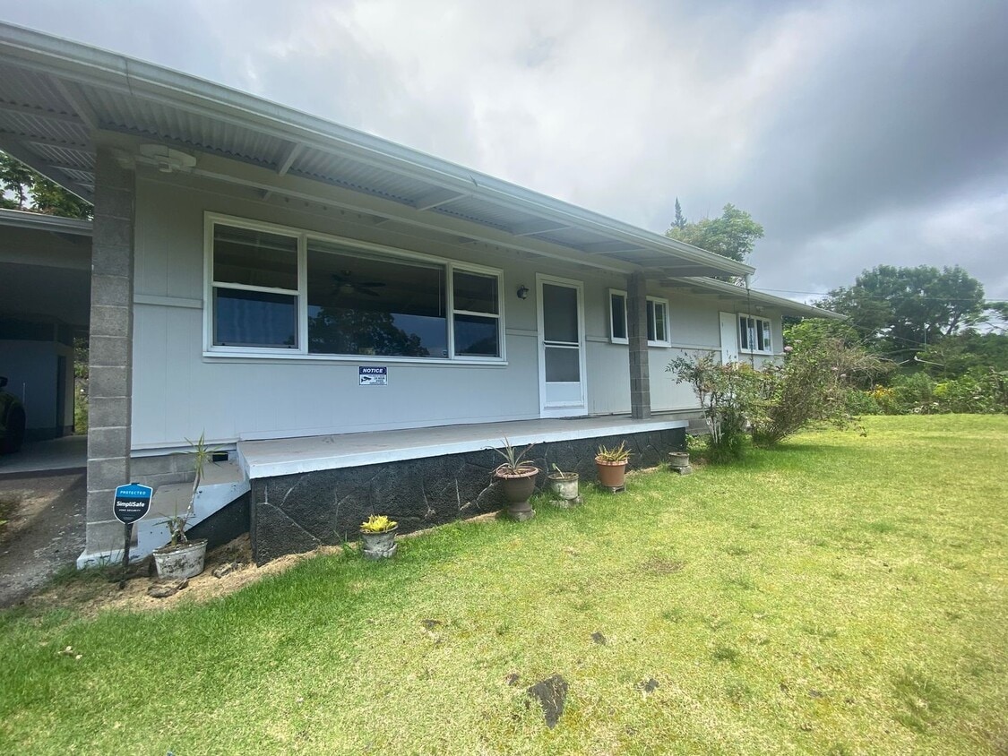 Primary Photo - Holualoa 3 bedroom 2 bath House
