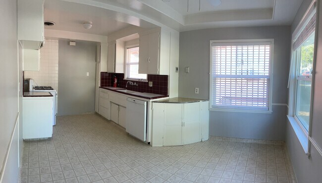 Building Photo - 5957 La Tijera Blvd