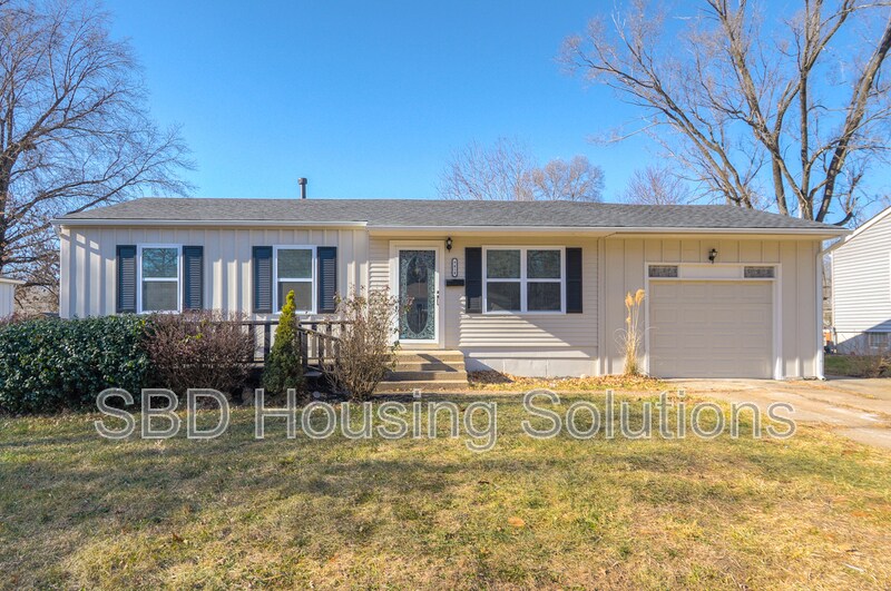 Foto principal - 9414 Lewis Ave