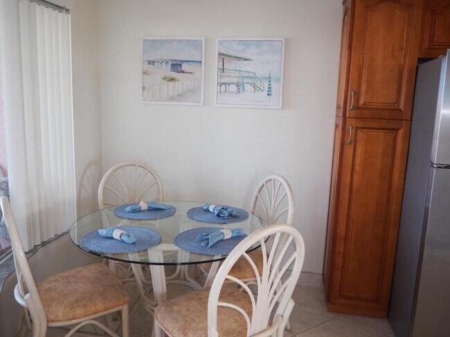 Building Photo - 5445 Gulf Blvd Apt 509