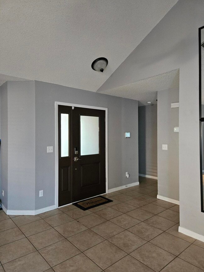 Foto del edificio - 1908 Summer Hills Ln