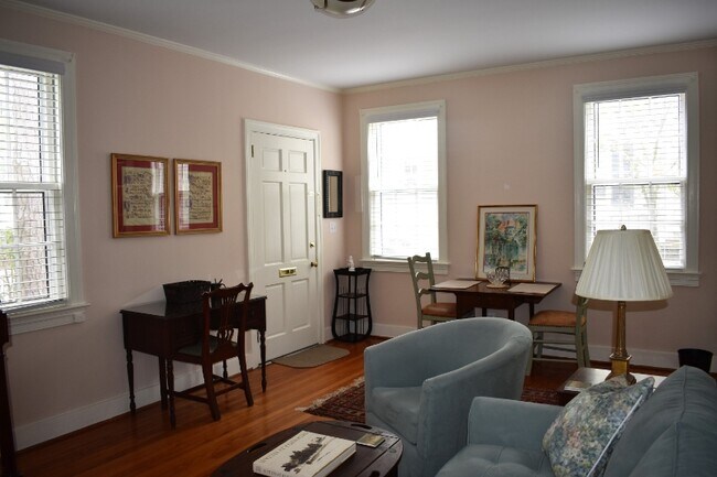 Foto del edificio - 65 Lenwood Blvd