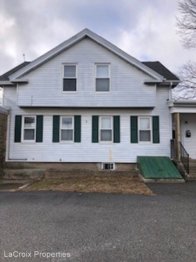 Building Photo - 3 br, 2 bath House - 65 Archambault Avenue