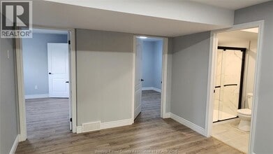 Building Photo - 973 Westwood Dr