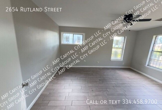 Foto del edificio - 2654 Rutland St