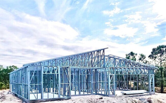 Building Photo - 14113 Canadian Ave