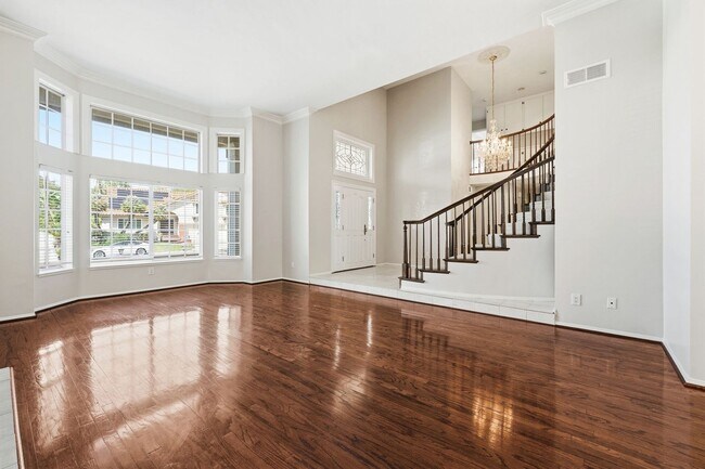 Foto del edificio - Stunning East Lake Home!