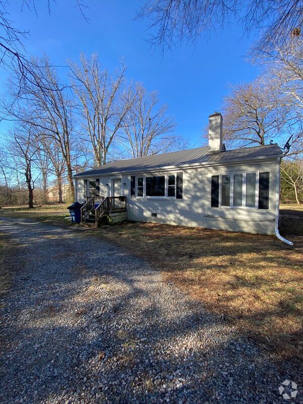 Haywood Village Apartments under 2,500 Midlothian, VA 2 Rentals