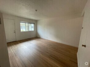 Building Photo - 6123 Montecito Blvd