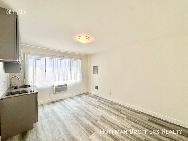 Foto del edificio - 15938 Vanowen St