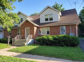 Building Photo - 116 Guilden St