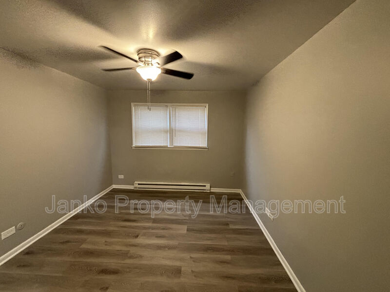 Foto del edificio - 474 W 14th Pl