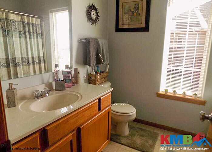 Building Photo - 4922 E Court St