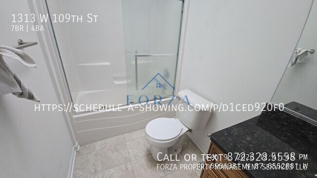 Foto del edificio - 1313 W 109th St