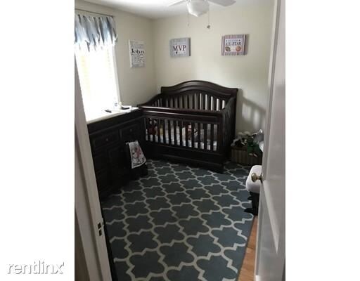 Building Photo - 2 br, 1 bath  - 34 Pierce Rd