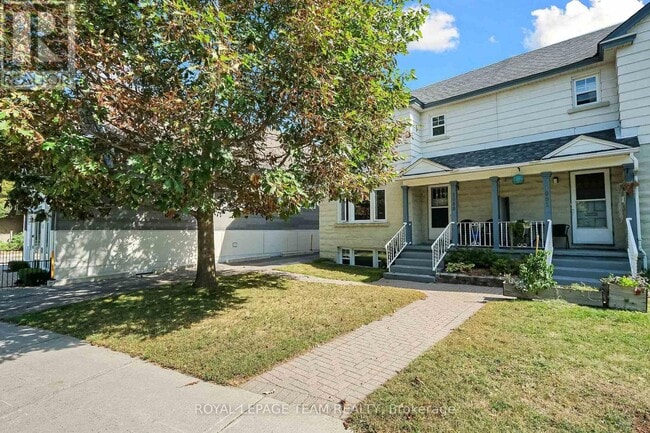 Photo du bâtiment - 1089 N River Rd