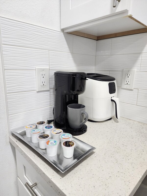 Foto del edificio - 3202 River Cove Dr