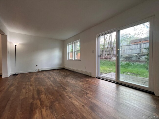 Building Photo - 524 Saracino Dr
