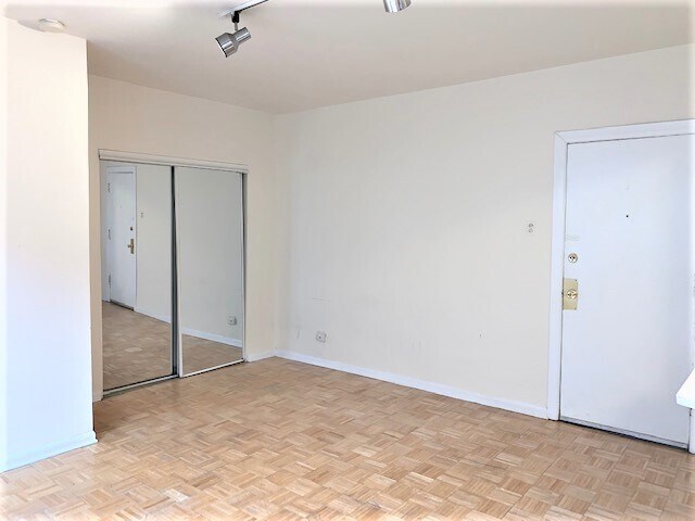 Foto del edificio - 644 W Wrightwood Ave