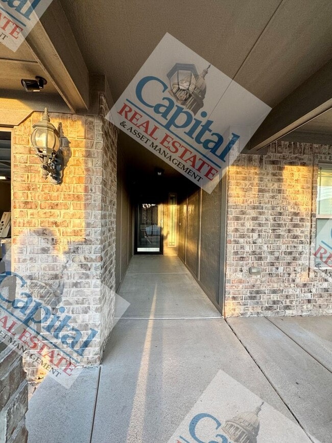 Building Photo - Welcome Home!