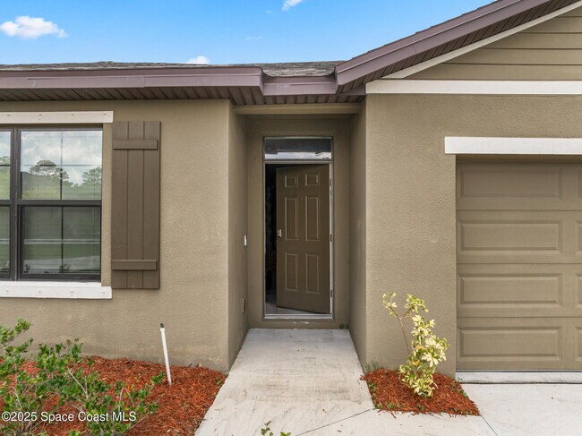 Building Photo - 1310 Mineral Lp Dr NW