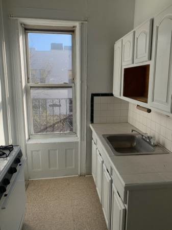 Primary Photo - 361 Fenimore St