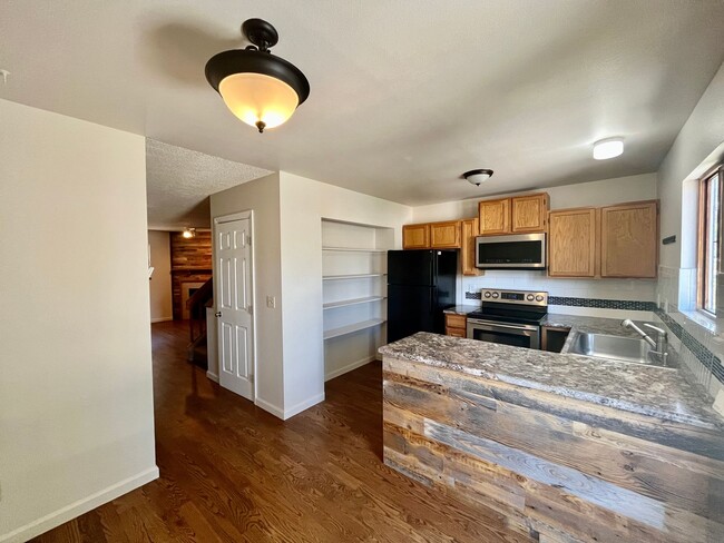 Building Photo - 1434 Territory Trail