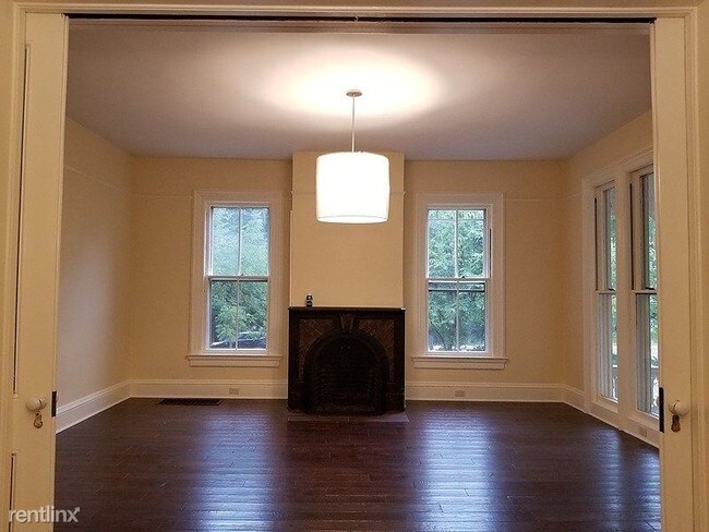 Building Photo - 4 br, 2.5 bath House - 2 Pleasant Grove Road