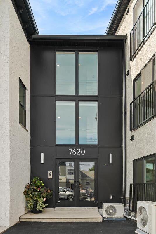 Foto del edificio - 7620 Ridge Ave