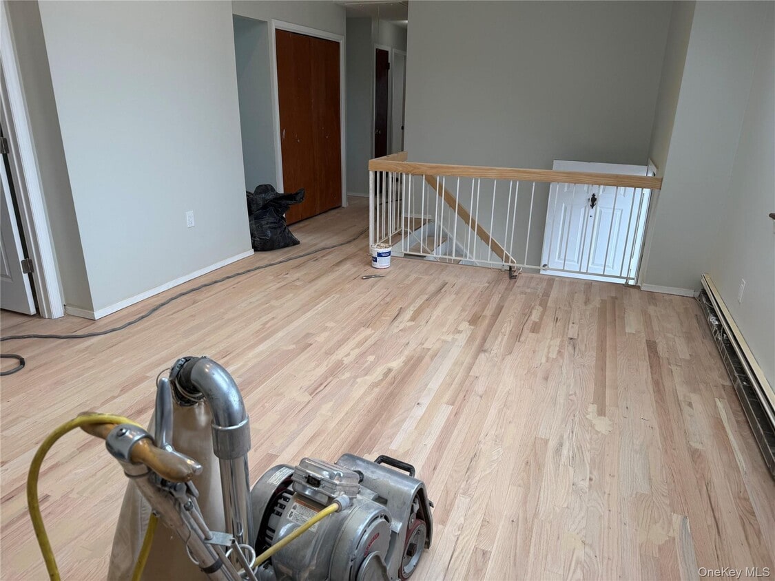 Building Photo - 3 Midwood Ave