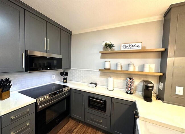 Building Photo - 4006 Santa Maria Dr