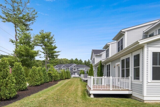 Foto del edificio - 19 Lily Pond Ln