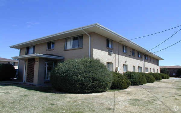 Foto del edificio - 220 S Teller St