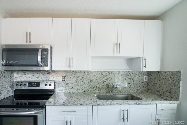 Foto del edificio - 246 NW 14th St