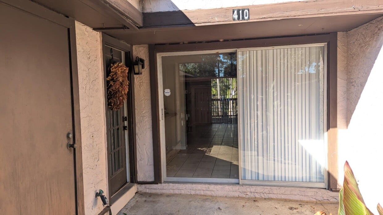 Foto principal - 410 Westwood Dr