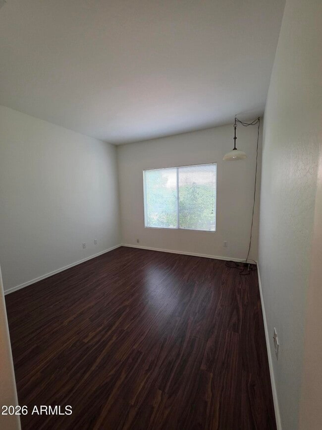 Building Photo - 1825 W Desert Willow Dr