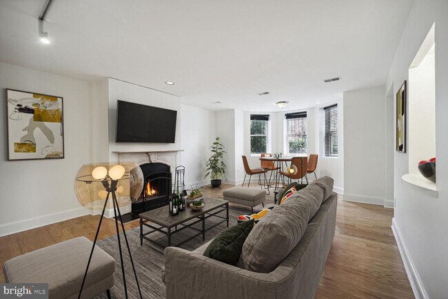 Foto del edificio - 1302 Rhode Island Ave NW