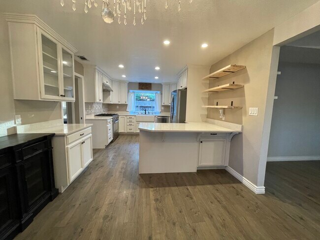 Foto del edificio - 2971 Bonnie Ln