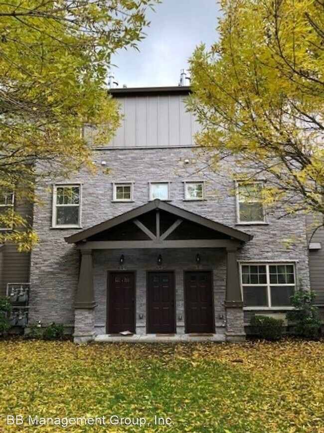 Foto del edificio - 3 br, 2.5 bath House - 645 NE Newstead Lane