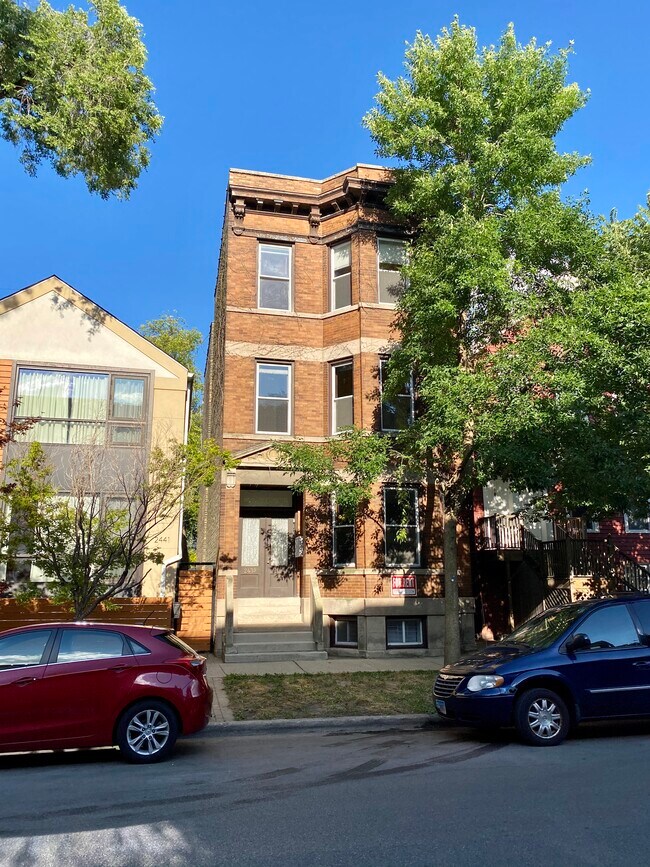 Building Photo - 2439 N Seminary Ave