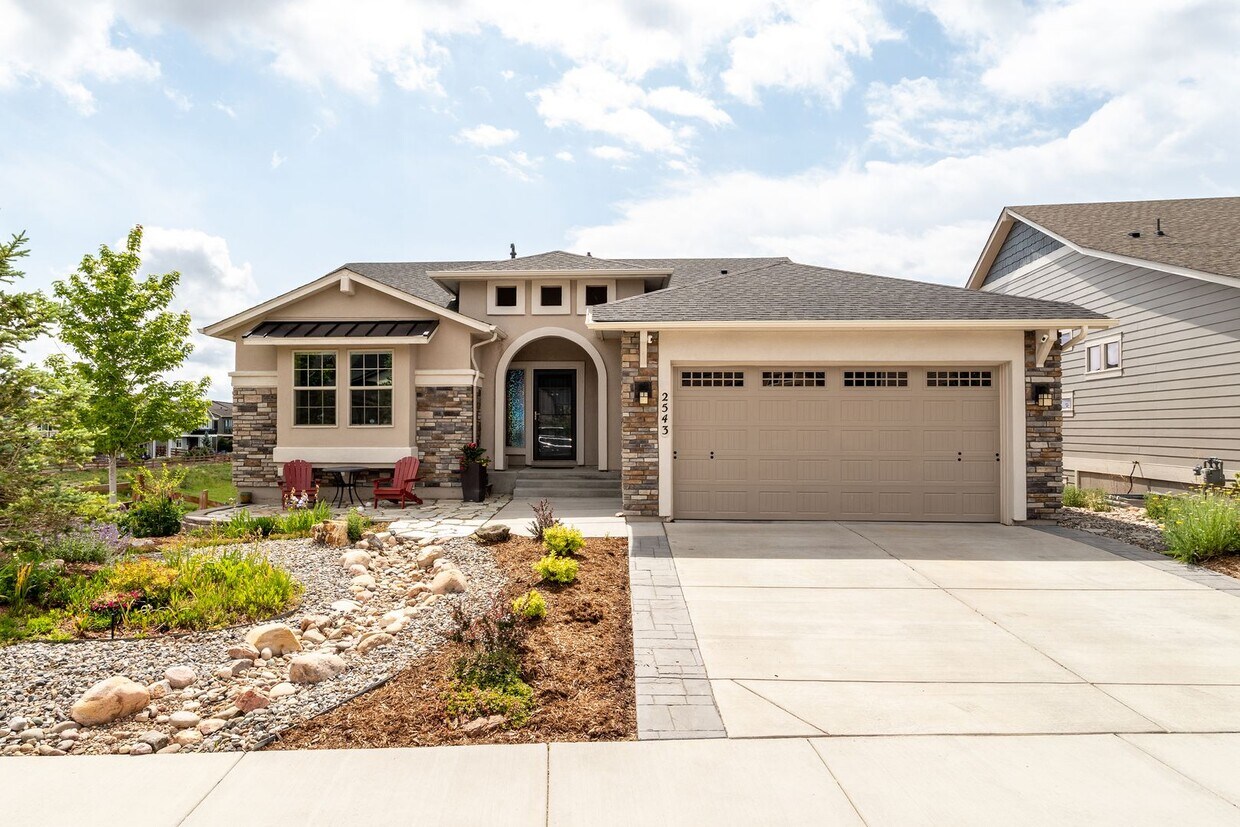 Primary Photo - Spacious 4-Bedroom Home in Prestigious For...