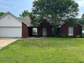 Building Photo - 7724 Sagebrush Ct N