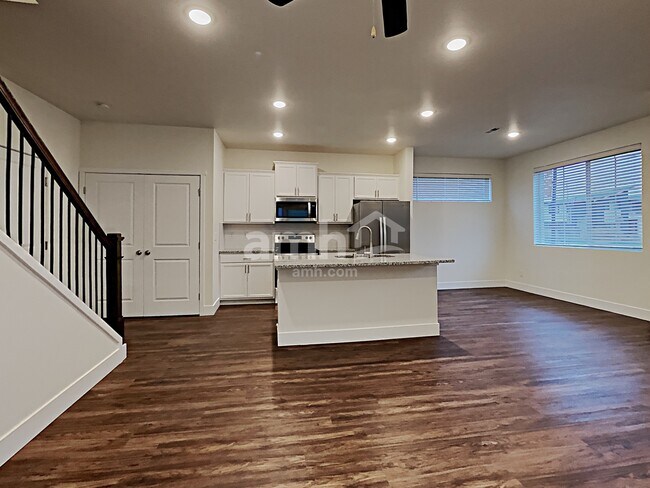 Foto del edificio - 33013 Lookout Ln