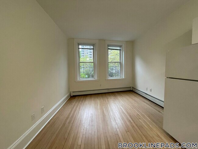 Foto del edificio - 1539 Beacon St