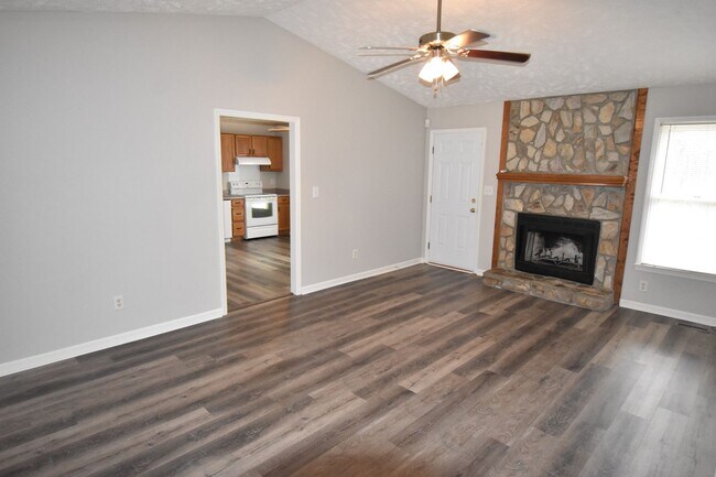 Foto del edificio - 6313 Applewhite Rd