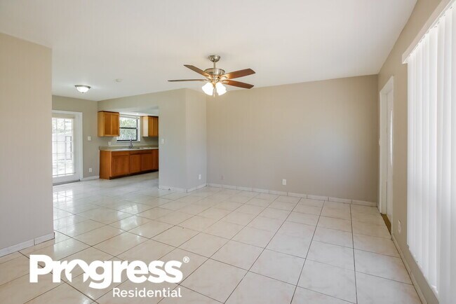 Foto del edificio - 770 NE 50th Ct