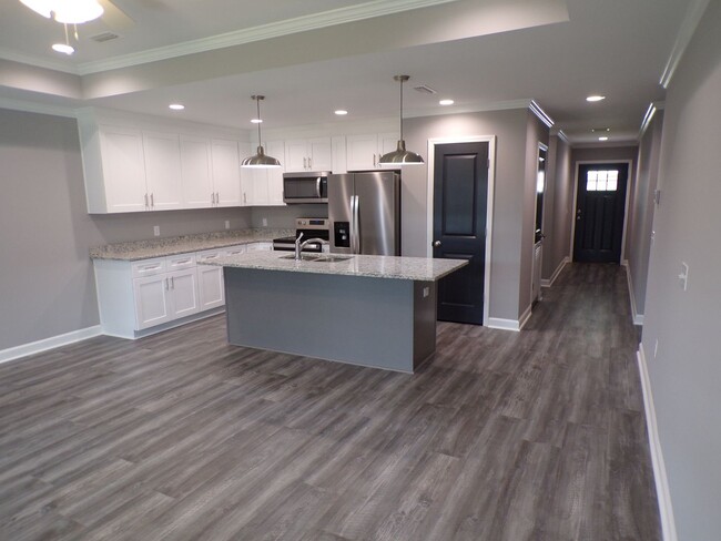 Foto del edificio - Shady Oak Apartments, Lowe Drive, Enterpri...